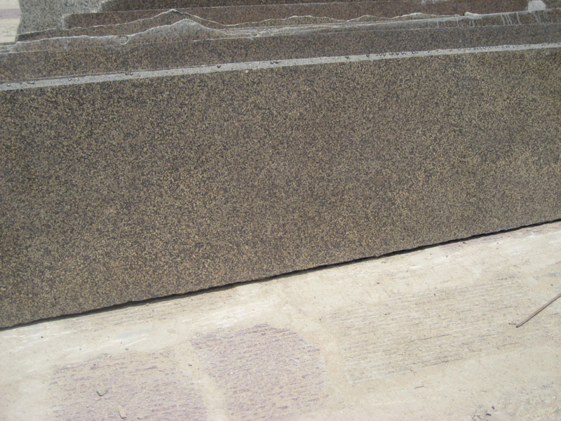 merry-gold-granite-slabs